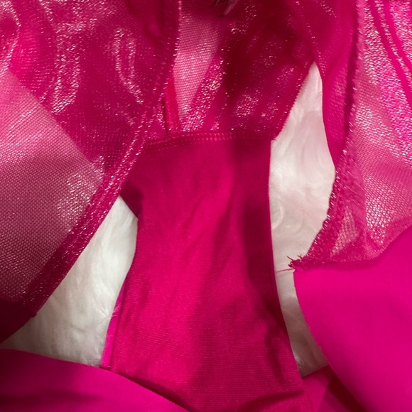 Victorias Secret Elegant Black Lace Bra and Pink Panty Set - Picture 4 of 13